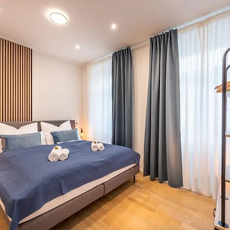 Vivid Luxury Apartment Ludwigsburg - Bluehendes Barock-Forum-Schloss-Modern Buitenkant foto