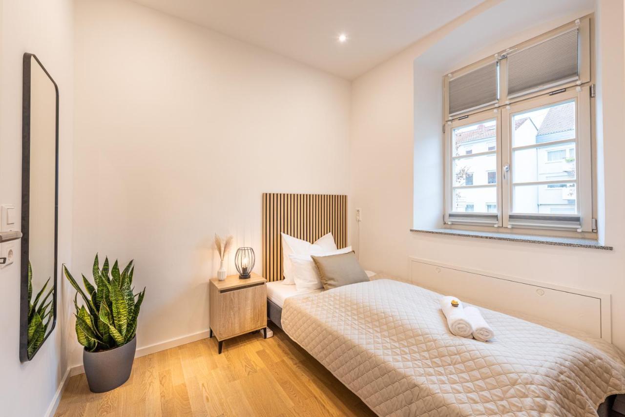 Vivid Luxury - Bluehendes Barock-forum-schloss-modern Apartment