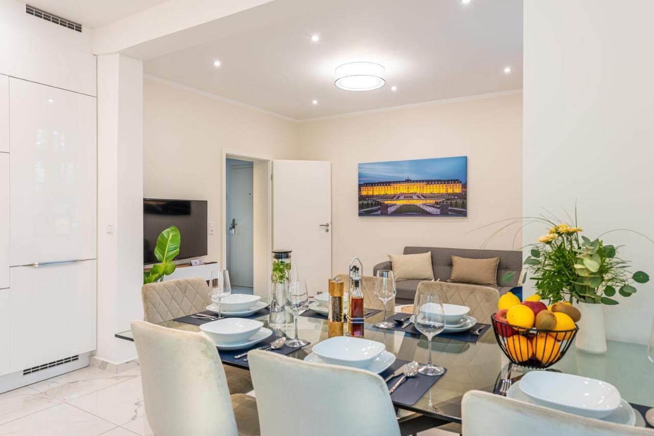 Apartment Vivid Luxury - Bluehendes Barock-forum-schloss-modern